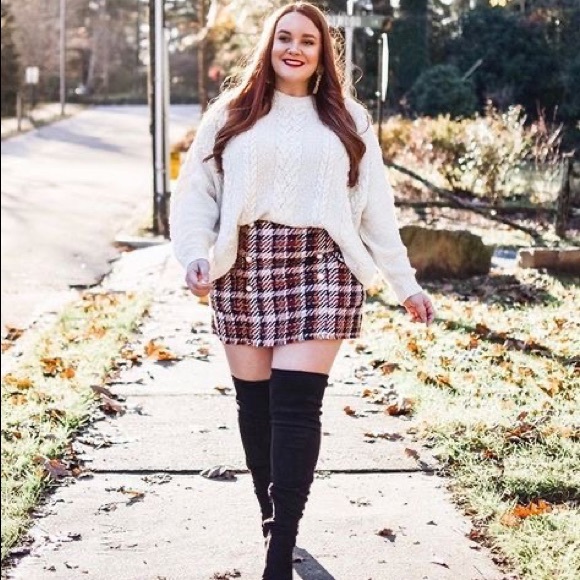 FALL STYLE | PLUS SIZE  MYSTERY BOX 5 ITEMS - Picture 8 of 13